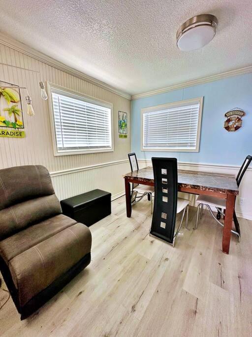 Apollo'S Escape: Your Serene Oceanfront Retreat Surfside Beach Bagian luar foto