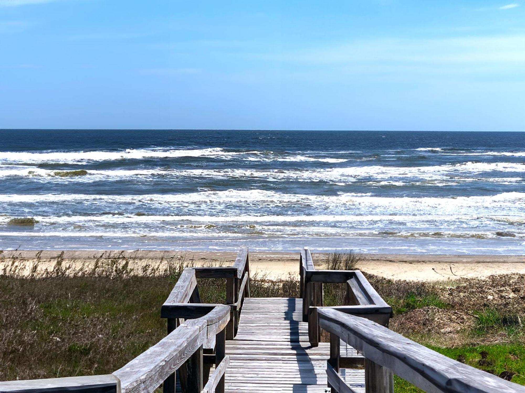 Apollo'S Escape: Your Serene Oceanfront Retreat Surfside Beach Bagian luar foto
